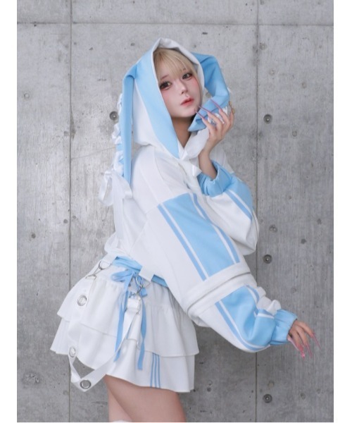Amilige(アミリージュ)の「ウサギ耳バイカラージャージトップス【2way/セットアップ着用可能】(ジャージ・レディース・ブラック×ホワイト/ホワイト×ブルー/ブラック×パープル・FREE)」の14枚目の写真