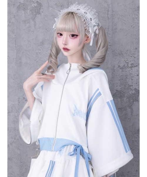 Amilige(アミリージュ)の「ウサギ耳バイカラージャージトップス【2way/セットアップ着用可能】(ジャージ・レディース・ブラック×ホワイト/ホワイト×ブルー/ブラック×パープル・FREE)」の5枚目の写真