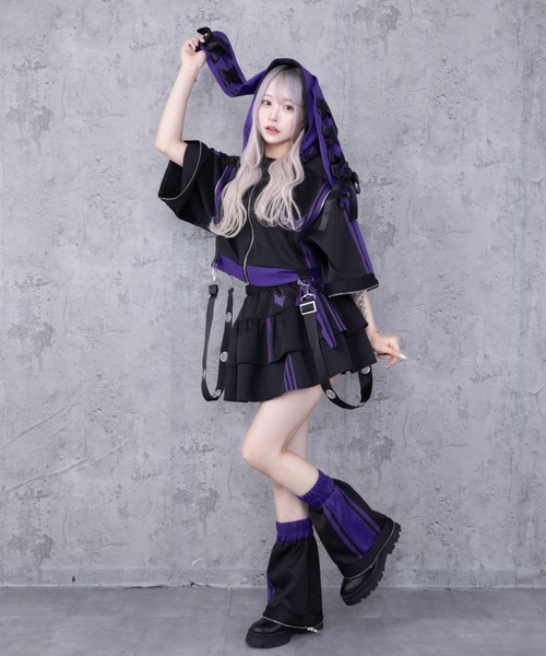 Amilige(アミリージュ)の「ウサギ耳バイカラージャージトップス(ジャージ・レディース・ブラック×ホワイト/ホワイト×ブルー/ブラック×パープル/ブラック×ピンク・FREE)」の9枚目の写真