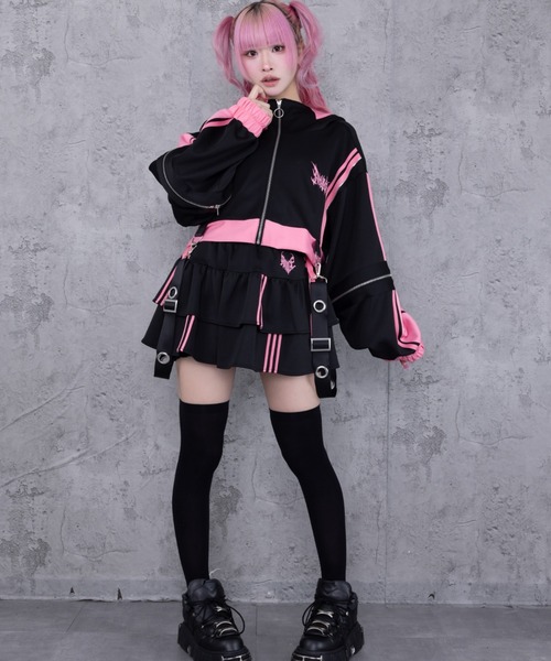 Amilige(アミリージュ)の「ウサギ耳バイカラージャージトップス(ジャージ・レディース・ブラック×ホワイト/ホワイト×ブルー/ブラック×パープル/ブラック×ピンク・FREE)」の22枚目の写真
