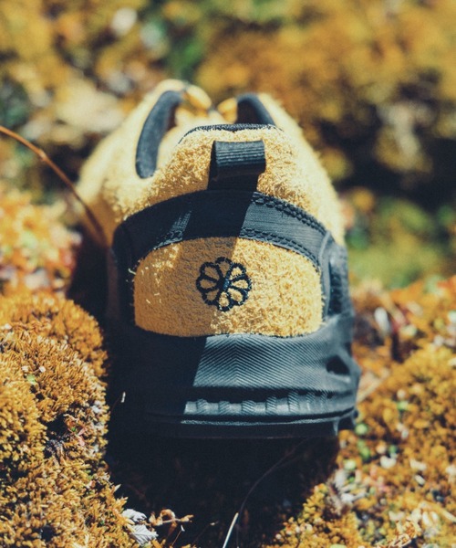 KEEN(キーン)の「JASPER ZIONIC / ジャスパー ザイオニック / メンズ スニーカー(スニーカー・メンズ・ベージュ系その他・25.5cm/26cm/27cm/27.5cm/25cm/26.5cm/28cm/28.5cm/29cm/30cm)」の2枚目の写真