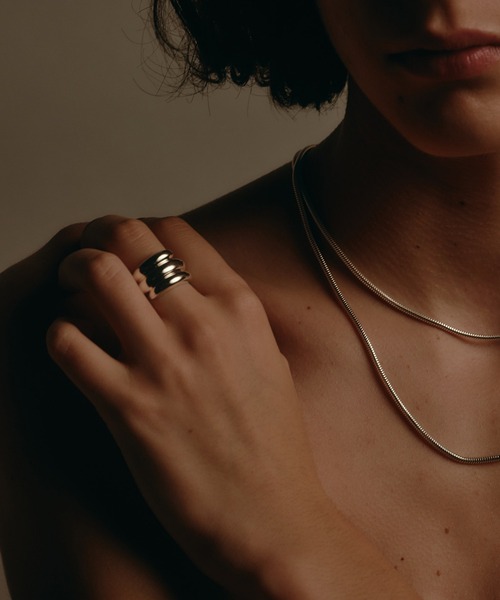 IRIS47(イリスフォーセブン)の「【IRIS 47】spirale ring/スピラーレ リング IRSV22(リング・レディース・シルバー・9/11/13/15 )」の1枚目の写真