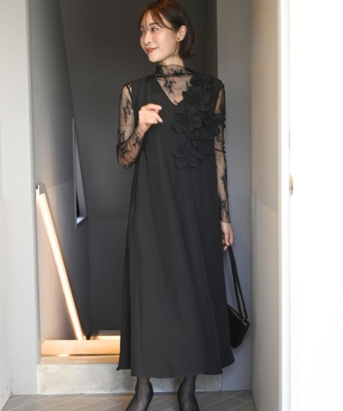 Ehre style(エーレスタイル)の「前に立つ日に きちんと上品見え 花コサージュドレス(ワンピース・レディース・ベージュ/ブラック・FREE)」の9枚目の写真