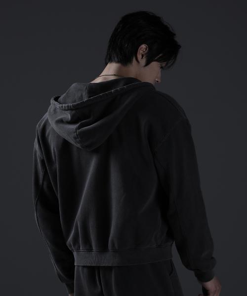 CARMID(カミド)の「カミドゴシックピグメントツーウェイフードジップアップ(パーカー・メンズ・その他・1/2/3)」の9枚目の写真