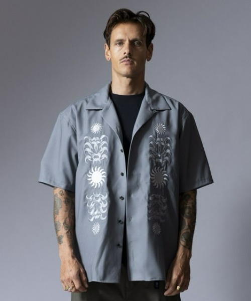 ROARK REVIVAL(ロアークリバイバル)の「【ROARK】"PALM EMBROIDERY" GONZO S/S(シャツ/ブラウス・メンズ・グレー・X-LARGE/LARGE/MEDIUM)」の1枚目の写真
