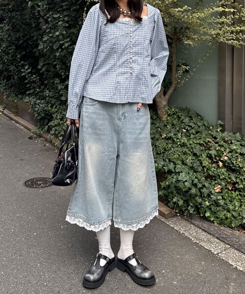 CIAOPANIC(チャオパニック)の「【neutral by ciaopanic】レースレイヤードデニムハーフパンツ(デニムパンツ・レディース・ブルー・FREE)」の9枚目の写真