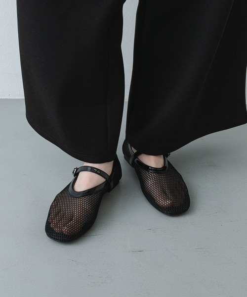 SENSE OF PLACE by URBAN RESEARCH（センスオブプレイスバイアーバンリサーチ）の「メッシュフラットシューズ（その他シューズ・レディース・アイボリー/ブラック・LARGE/MEDIUM/SMALL）」の3枚目の写真