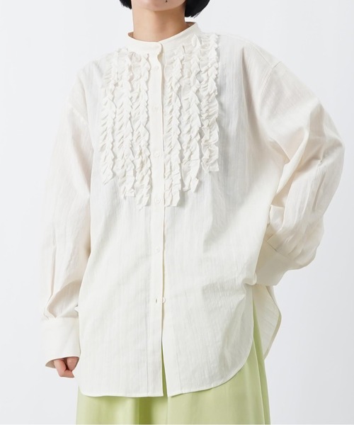 LUCA/LADY LUCK LUCA（ルカ/レディラックルカ）の「LC/LLL スプリングスラブ/デニム/ストライプフリルシャツ（シャツ/ブラウス・レディース・ネイビー/ブルー/オフホワイト・FREE）」の2枚目の写真