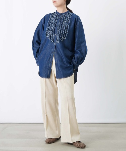 LUCA/LADY LUCK LUCA（ルカ/レディラックルカ）の「LC/LLL スプリングスラブ/デニム/ストライプフリルシャツ（シャツ/ブラウス・レディース・ネイビー/ブルー/オフホワイト・FREE）」の13枚目の写真