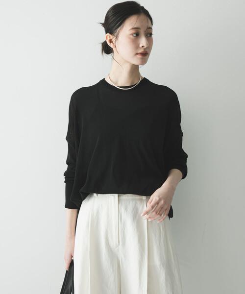 URBAN RESEARCH(アーバンリサーチ)の「UVカット加工ルーズニット(ニット/セーター・レディース・ベージュ/ライトブルー/ブラック・FREE)」の2枚目の写真