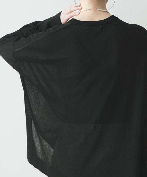 URBAN RESEARCH（アーバンリサーチ）の「UVカット加工ルーズニット（ニット/セーター・レディース・ベージュ/ライトブルー/ブラック・FREE）」の15枚目の写真