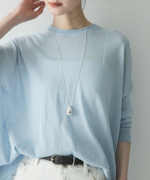 URBAN RESEARCH（アーバンリサーチ）の「UVカット加工ルーズニット（ニット/セーター・レディース・ベージュ/ライトブルー/ブラック・FREE）」の4枚目の写真