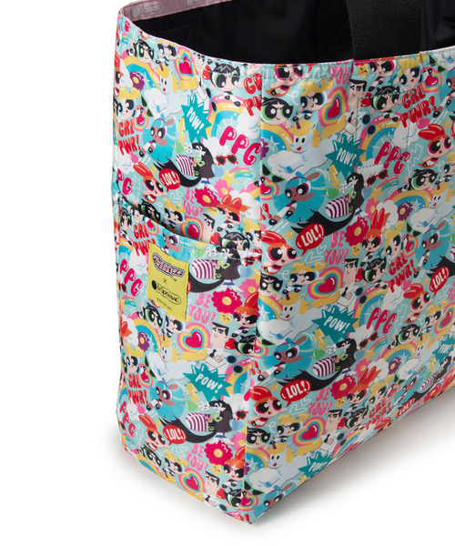 LeSportsac(レスポートサック)の「LG REVERSIBLE TOTE パワーパフ ガールズガールズパワートート(トートバッグ・レディース・ブラック・FREE)」の11枚目の写真