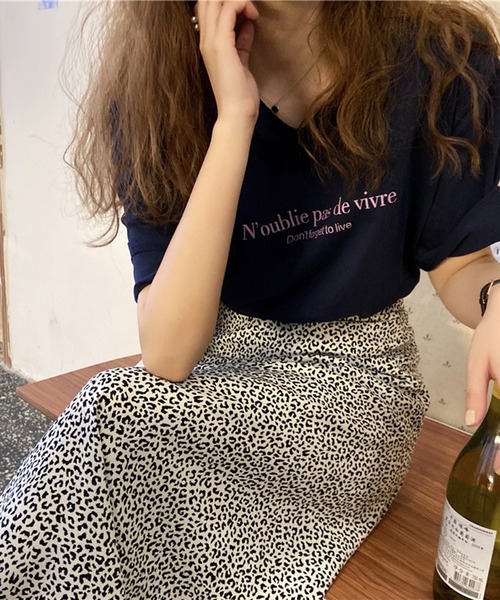 shyam inspiration(シャムインスピレーション)の「オーバーサイズロゴプリントTシャツ/半袖(Tシャツ/カットソー・レディース・ネイビー/ライトイエロー/ホワイト・M/L)」の14枚目の写真