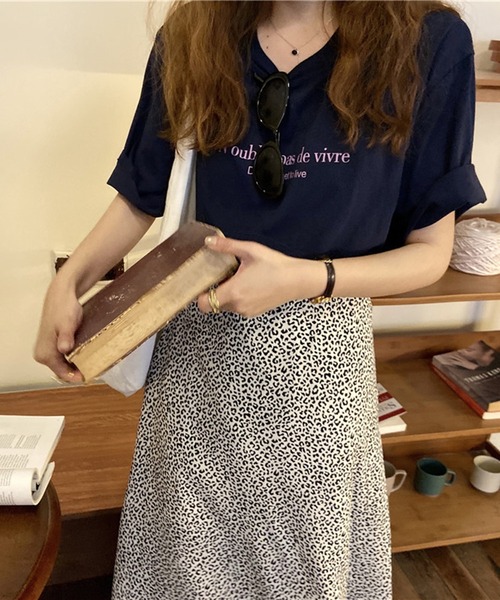 shyam inspiration(シャムインスピレーション)の「オーバーサイズロゴプリントTシャツ/半袖(Tシャツ/カットソー・レディース・ネイビー/ライトイエロー/ホワイト・M/L)」の16枚目の写真