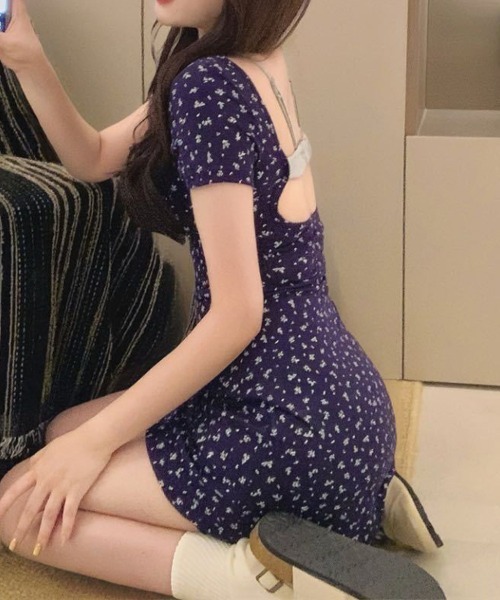 SallyLunn(サリーラン)の「【後ろ姿まで可愛い】小花柄バックオープンミニワンピース(ワンピース・レディース・ブラック/ネイビー/アイボリー・FREE)」の15枚目の写真