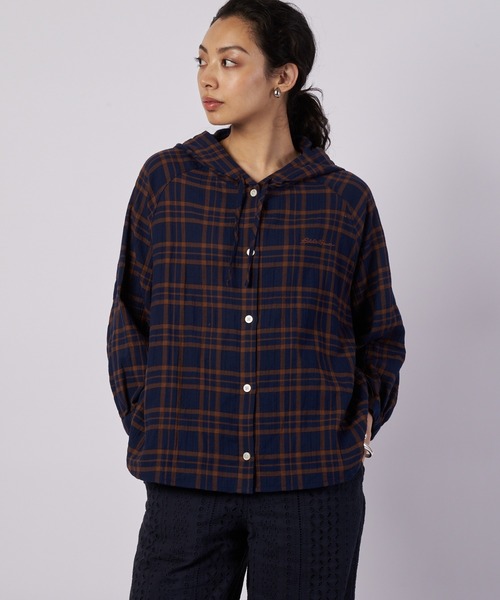 Eddie Bauer(エディーバウアー)の「フーデッドチェック ブラウス(シャツ/ブラウス・レディース・ネイビー系/ホワイト系/ブラック系・XL/L/M/S)」の3枚目の写真