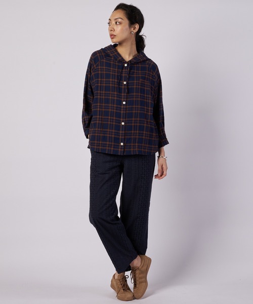 Eddie Bauer(エディーバウアー)の「フーデッドチェック ブラウス(シャツ/ブラウス・レディース・ネイビー系/ホワイト系/ブラック系・XL/L/M/S)」の8枚目の写真