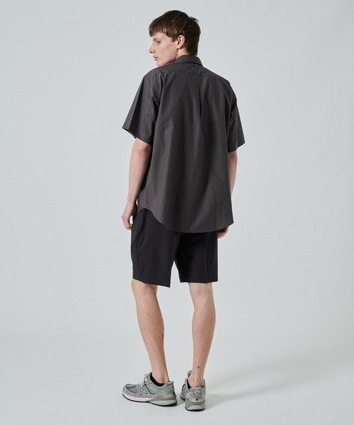 markaware（マーカウェア）の「【MARKAWARE/marka/マーカウェア】COMFORT FIT S/S SHIRT（シャツ/ブラウス・メンズ・ダークグレー/ホワイト/ブルー・2/1）」の14枚目の写真