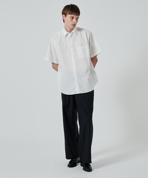 markaware（マーカウェア）の「【MARKAWARE/marka/マーカウェア】COMFORT FIT S/S SHIRT（シャツ/ブラウス・メンズ・ダークグレー/ホワイト/ブルー・2/1）」の5枚目の写真