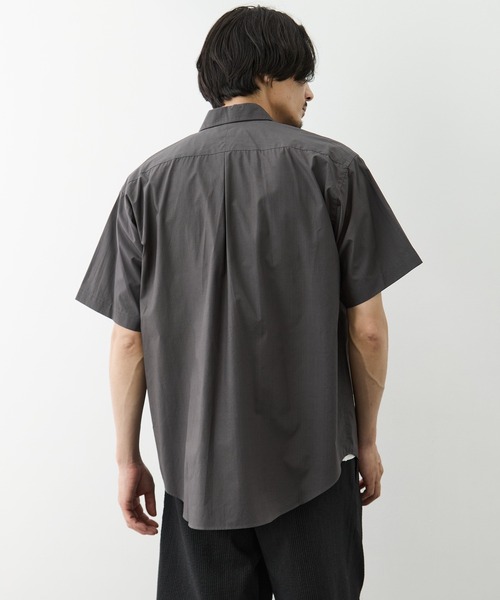 markaware(マーカウェア)の「【MARKAWARE/marka/マーカウェア】COMFORT FIT S/S SHIRT(シャツ/ブラウス・メンズ・ダークグレー/ホワイト/ブルー・2/1)」の22枚目の写真