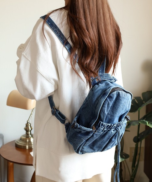 crossi(クロッシー)の「リボンモチーフ ウォッシュデニムリュック(バックパック/リュック・レディース・ブラック/ネイビー/ブルー・FREE)」の12枚目の写真