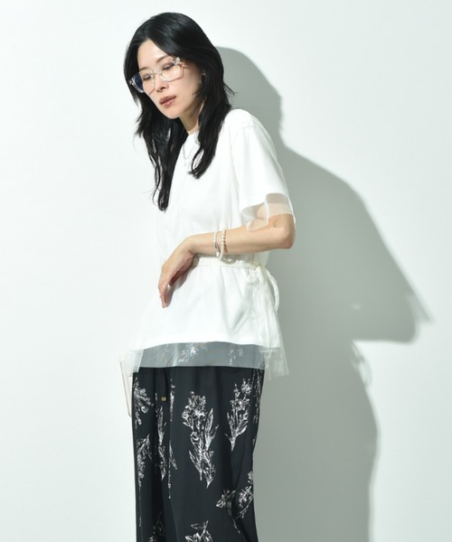 INTERPLANET(インタープラネット)の「TC天竺*ソフトチュールドッキングペプラムプルオーバー(Tシャツ/カットソー・レディース・アイボリー/チャコールグレー・FREE)」の21枚目の写真