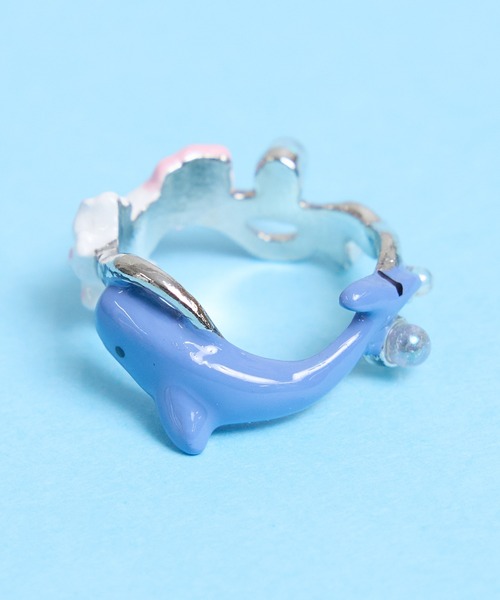 gargle(ガーグル)の「gargle ガーグル:海の生き物シリーズ マッコウクジラVSダイオウイカ リング(リング・レディース・ホワイト×ブルー・FREE)」の2枚目の写真