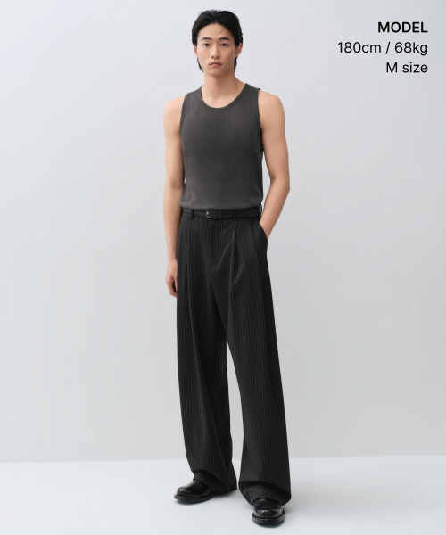 MUSINSA STANDARD（ムシンサスタンダード）の「CR スクープネックスリーブレストップ [ガンメタル]（Tシャツ/カットソー・メンズ・その他・SMALL/MEDIUM/LARGE/X-LARGE/2XL/3XL）」の2枚目の写真
