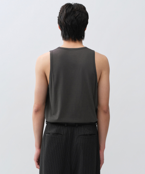 MUSINSA STANDARD（ムシンサスタンダード）の「CR スクープネックスリーブレストップ [ガンメタル]（Tシャツ/カットソー・メンズ・その他・SMALL/MEDIUM/LARGE/X-LARGE/2XL/3XL）」の3枚目の写真