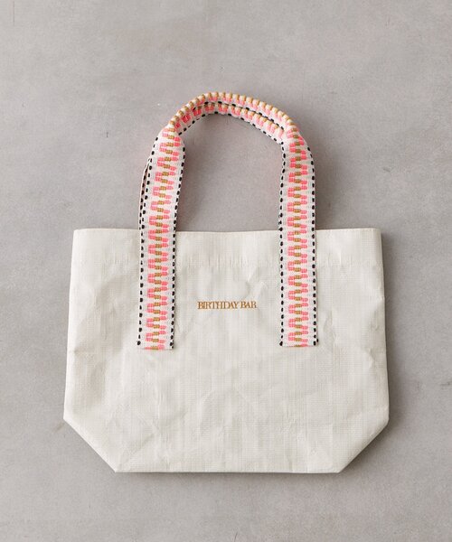BIRTHDAY BAR(バースデイバー)の「ジャガードハンドルシートバッグ(トートバッグ・レディース・アイボリー/グリーン/シルバー・0)」の6枚目の写真
