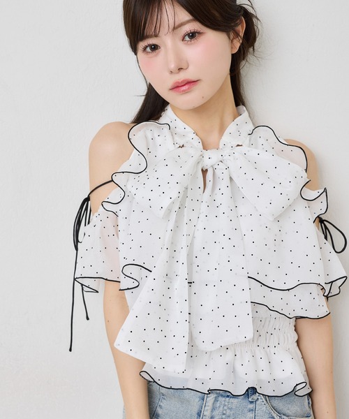 one after another NICE CLAUP(ワンアフターアナザーナイスクラップ)の「前後2wayリボンアメスリブラウス(Tシャツ/カットソー・レディース・ブラック/ホワイト系その他/ベージュ系その他/ピンク・FREE)」の2枚目の写真