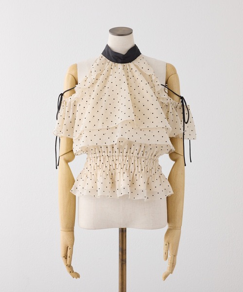 one after another NICE CLAUP(ワンアフターアナザーナイスクラップ)の「前後2wayリボンアメスリブラウス(Tシャツ/カットソー・レディース・ブラック/ホワイト系その他/ベージュ系その他/ピンク・FREE)」の9枚目の写真