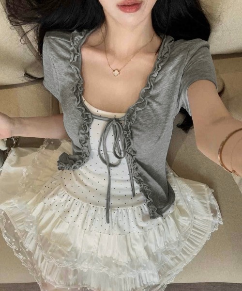 LADY LIKE(レディライク)の「【春夏新作】2点セット ドットキャミソール付き半袖フリルカーディガン(Tシャツ/カットソー・レディース・サックスブルー/ホワイト/イエロー/グレー・M)」の8枚目の写真
