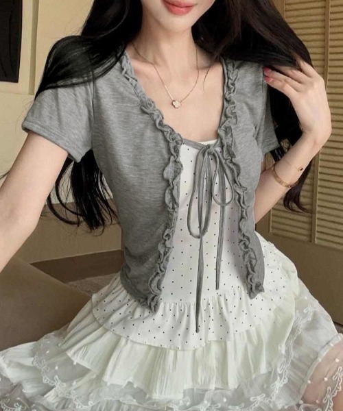 LADY LIKE(レディライク)の「【春夏新作】2点セット ドットキャミソール付き半袖フリルカーディガン(Tシャツ/カットソー・レディース・サックスブルー/ホワイト/イエロー/グレー・M)」の6枚目の写真