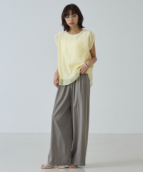 abahouse mavie（アバハウスマヴィ）の「【シアー】レイヤードドッキングプルオーバー（その他トップス・レディース・ブラック/イエロー/ブラウン/ホワイト・フリー）」の8枚目の写真