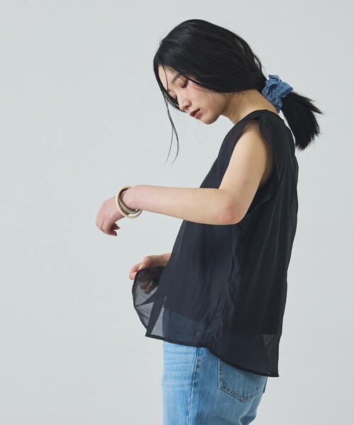 abahouse mavie（アバハウスマヴィ）の「【シアー】レイヤードドッキングプルオーバー（その他トップス・レディース・ブラック/イエロー/ブラウン/ホワイト・フリー）」の16枚目の写真