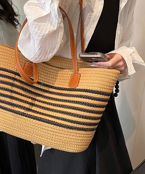 center i(センターアイ)の「【夏用大容量肩掛け】ボーダーかごトートバッグ(トートバッグ・レディース・ベージュ/ホワイト・FREE)」の7枚目の写真