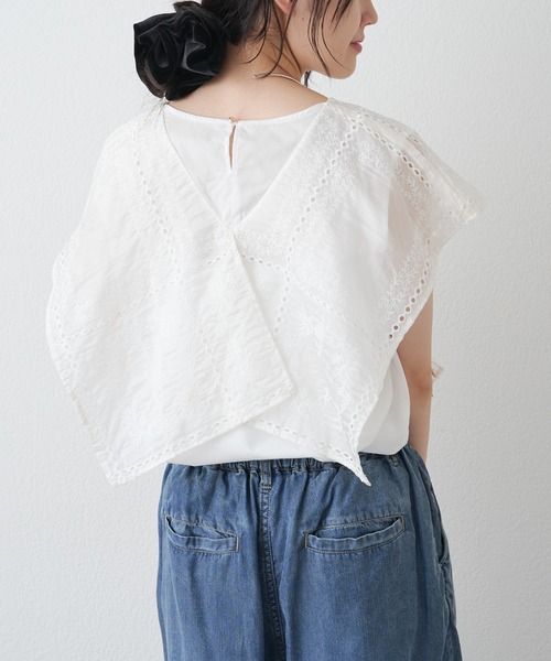 PUAL CE CIN（ピュアルセシン）の「スクエア刺繍レースブラウス（シャツ/ブラウス・レディース・ブラック/オフホワイト・MEDIUM）」の4枚目の写真