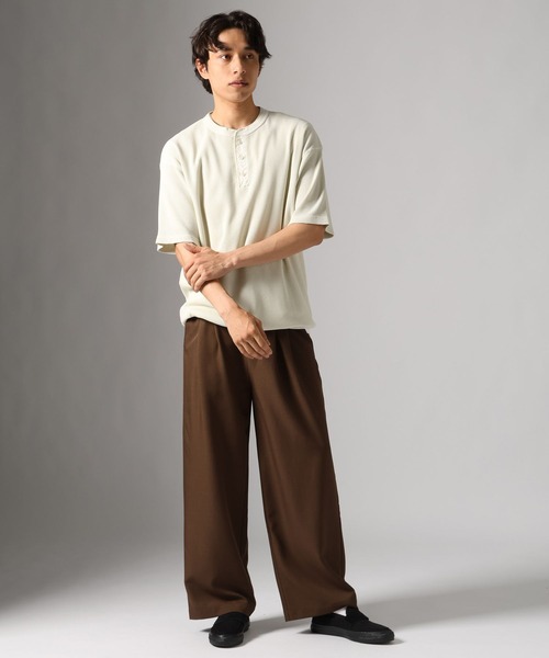 BAYFLOW（ベイフロー）の「[セットでお得]ピグメントワッフルヘンリーネックTEE[シルエット変更可]（Tシャツ/カットソー・メンズ・セージグリーン/チャコール/ネイビー/オフホワイト/ピンク/カーキ・MEDIUM/LARGE）」の21枚目の写真