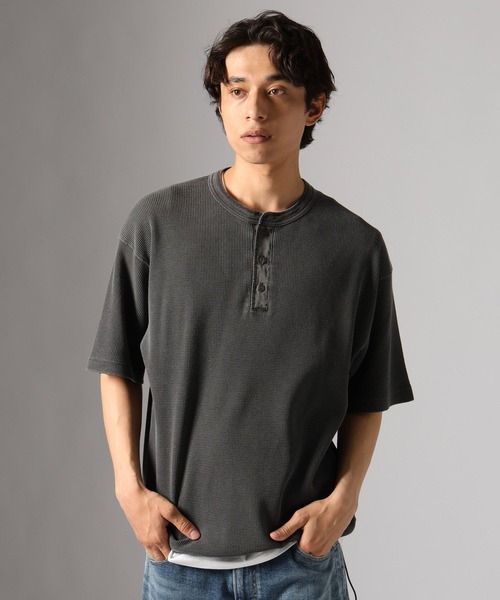 BAYFLOW（ベイフロー）の「[セットでお得]ピグメントワッフルヘンリーネックTEE[シルエット変更可]（Tシャツ/カットソー・メンズ・セージグリーン/チャコール/ネイビー/オフホワイト/ピンク/カーキ・MEDIUM/LARGE）」の16枚目の写真