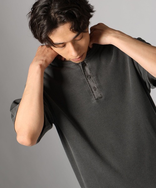 BAYFLOW（ベイフロー）の「[セットでお得]ピグメントワッフルヘンリーネックTEE[シルエット変更可]（Tシャツ/カットソー・メンズ・セージグリーン/チャコール/ネイビー/オフホワイト/ピンク/カーキ・MEDIUM/LARGE）」の18枚目の写真