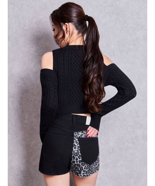 GYDA(ジェイダ)の「GG studs leopardショートパンツ(その他パンツ・レディース・ブラック/ブラウン・SMALL/MEDIUM)」の13枚目の写真