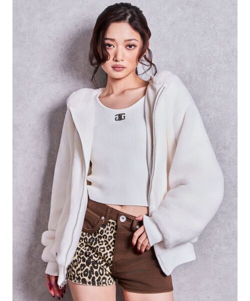 GYDA(ジェイダ)の「GG studs leopardショートパンツ(その他パンツ・レディース・ブラック/ブラウン・SMALL/MEDIUM)」の16枚目の写真
