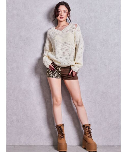 GYDA(ジェイダ)の「GG studs leopardショートパンツ(その他パンツ・レディース・ブラック/ブラウン・SMALL/MEDIUM)」の21枚目の写真