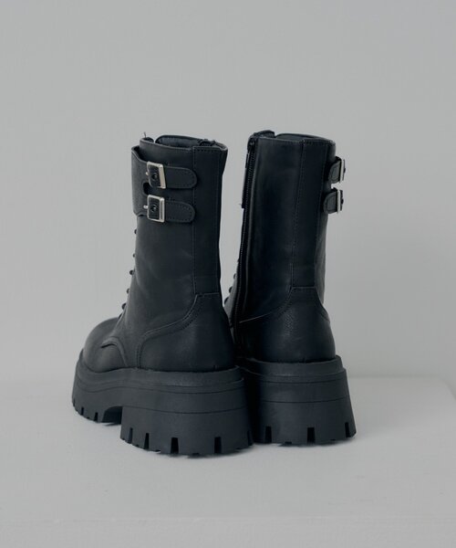 Chico(チコ)の「ベルト付きレースアップブーツ(ブーツ・レディース・ブラック/ブラウン・SMALL/MEDIUM/LARGE)」の14枚目の写真