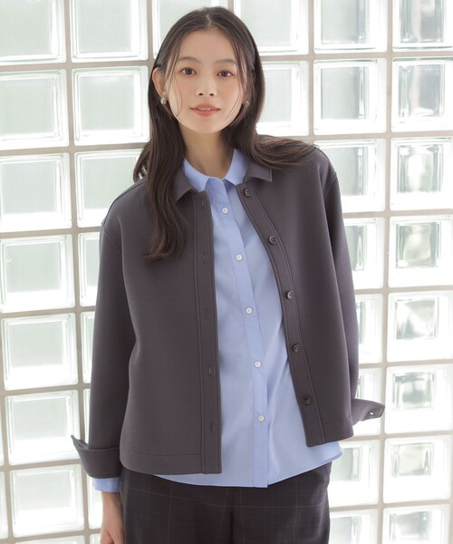 J.PRESS(ジェイプレス)の「【WEB限定・季節の変わり目に】ダンボールジャージー シャツ(シャツ/ブラウス・レディース・ピーコックグリーン系/ライトグレー系/グレー系/ネイビー系・LARGE/MEDIUM)」の5枚目の写真