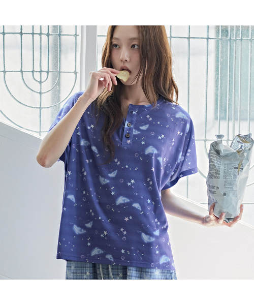 MUSEMOOD(ミューズムード)の「ドルフィングロウドルマンTシャツ(Tシャツ/カットソー・レディース・その他・FREE)」の1枚目の写真