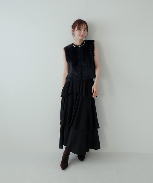 AMUU. PRECIEUSE(アムープレシューズ)の「ミンクライクフェザーニットベスト(ベスト・レディース・ブラック/ブラウン/アイボリー・FREE)」の8枚目の写真