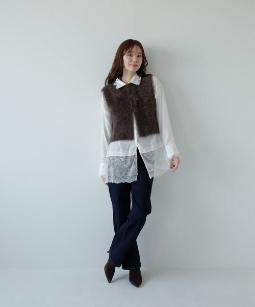 AMUU. PRECIEUSE(アムープレシューズ)の「ミンクライクフェザーニットベスト(ベスト・レディース・ブラック/ブラウン/アイボリー・FREE)」の14枚目の写真
